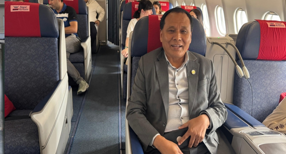 मन्त्री घिसिङ भारत प्रस्थान