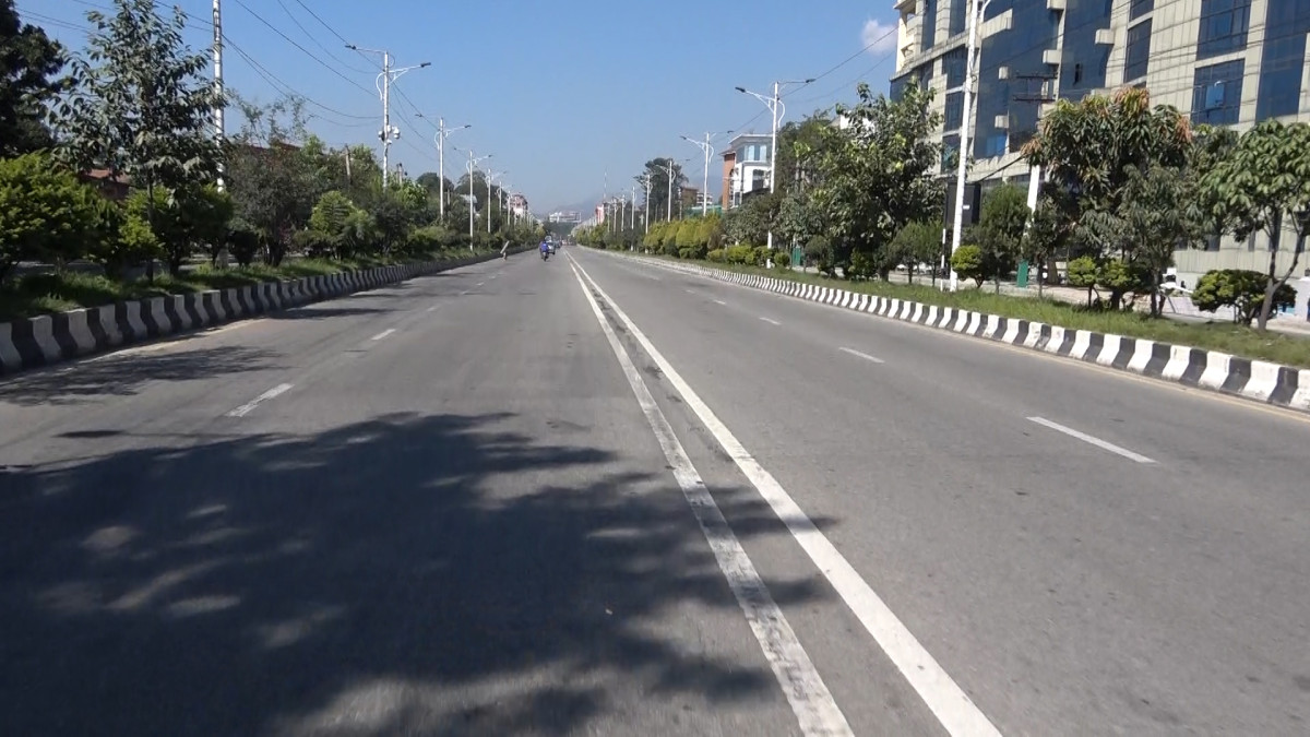 तिहार लागेसँगै सुनसान बने उपत्यकाका सडक