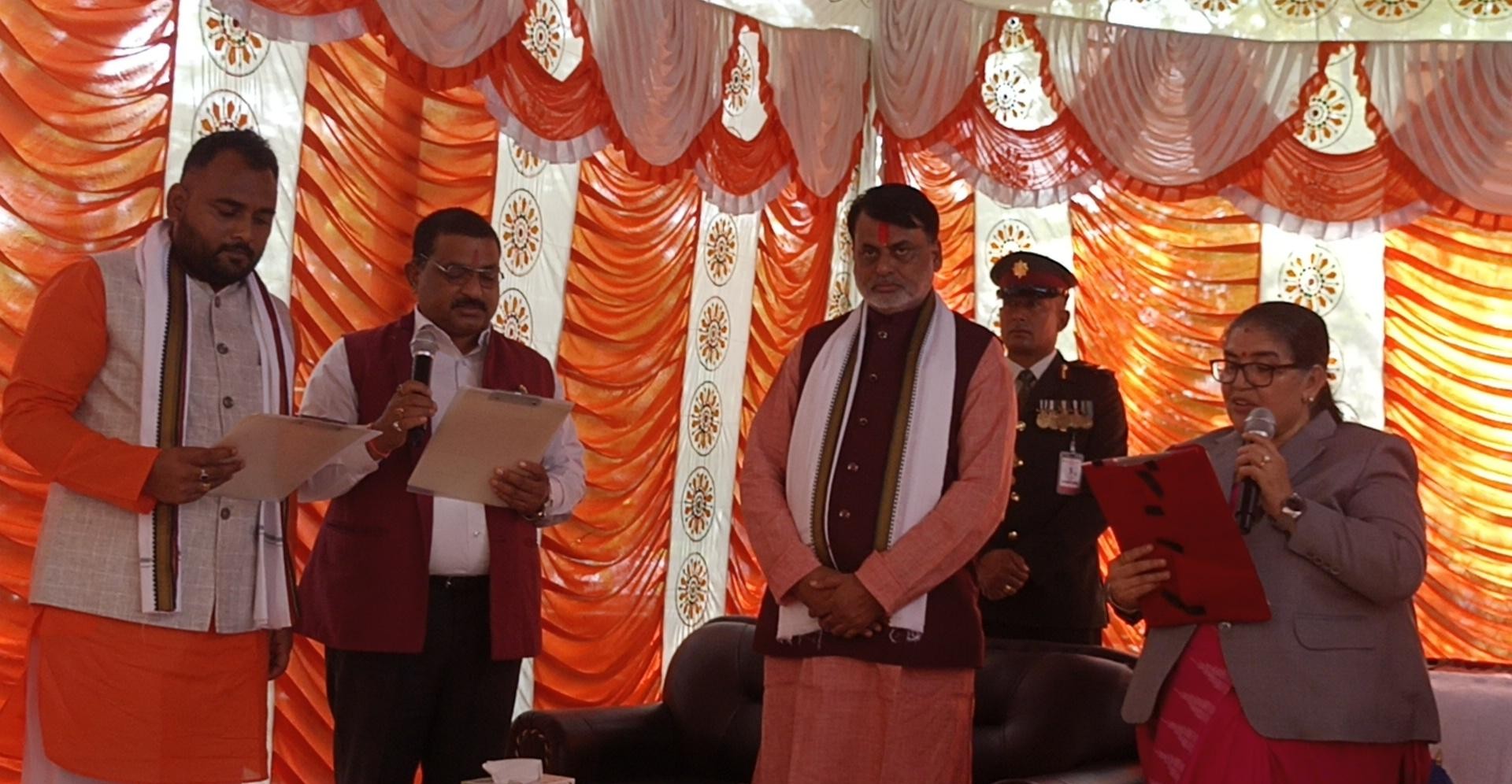 मधेसमा मुख्यमन्त्रीपछि दुई मन्त्रीले लिए शपथ