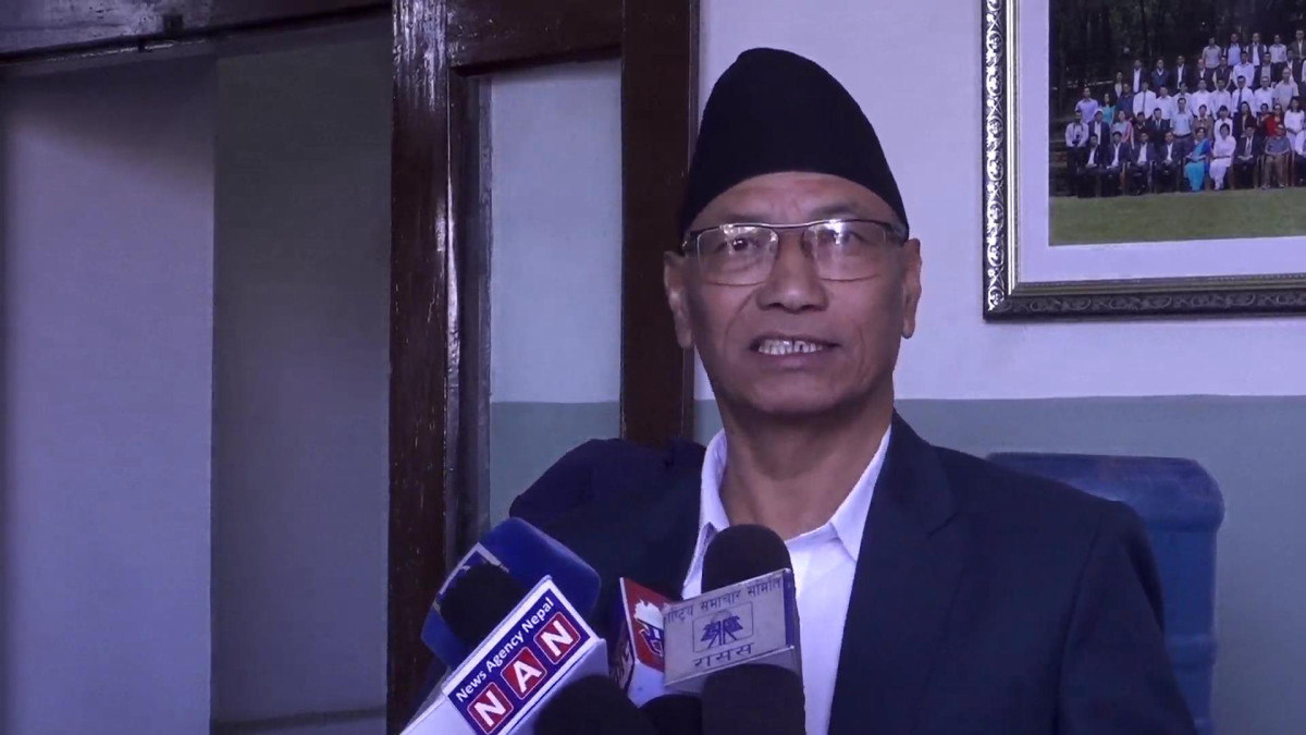 संसद पुनःस्थापनाको बाटोमा लाग्नु हुँदैन : राजेन्द्र श्रेष्ठ
