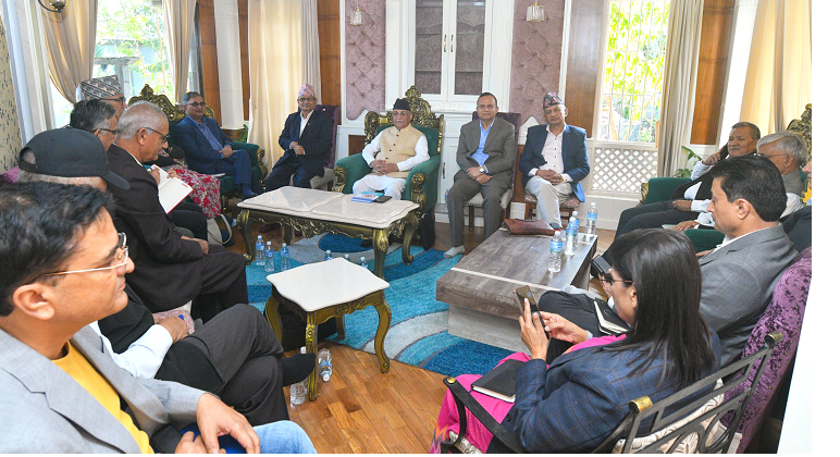 एमाले सचिवालय बैठक : नेतृत्व परिवर्तन महाधिवेशनबाट