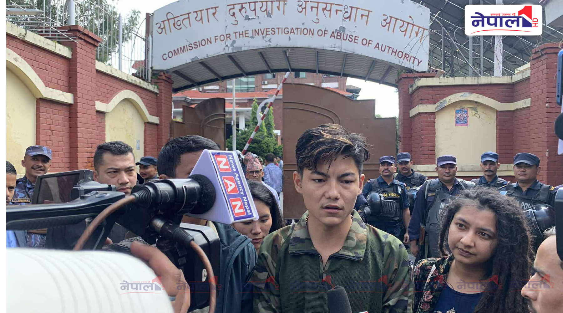 जेनजी अलायन्स प्रतिनिधिले अख्तियार प्रमुखको राजीनामा माग्दै बुझाए पत्र