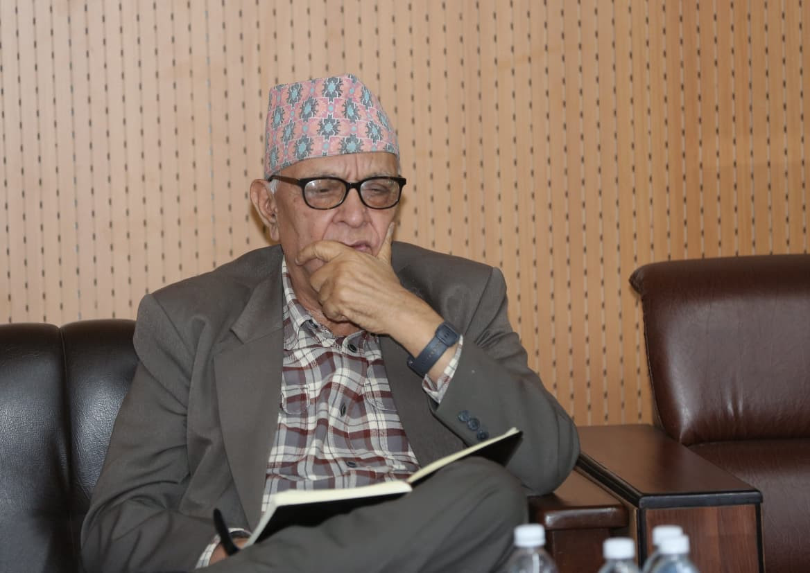 राजनीति कमजोर हुँदा अर्थतन्त्र सबल हुँदैन: डा प्रकाशचन्द्र लोहनी