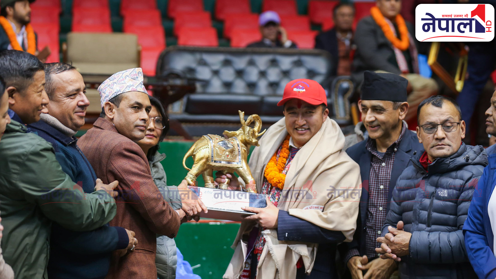 चार वर्षे कार्यकाल पूरा गरी बिदा भए राखेपका सदस्य सचिव घिसिङ (तस्बिरहरु)