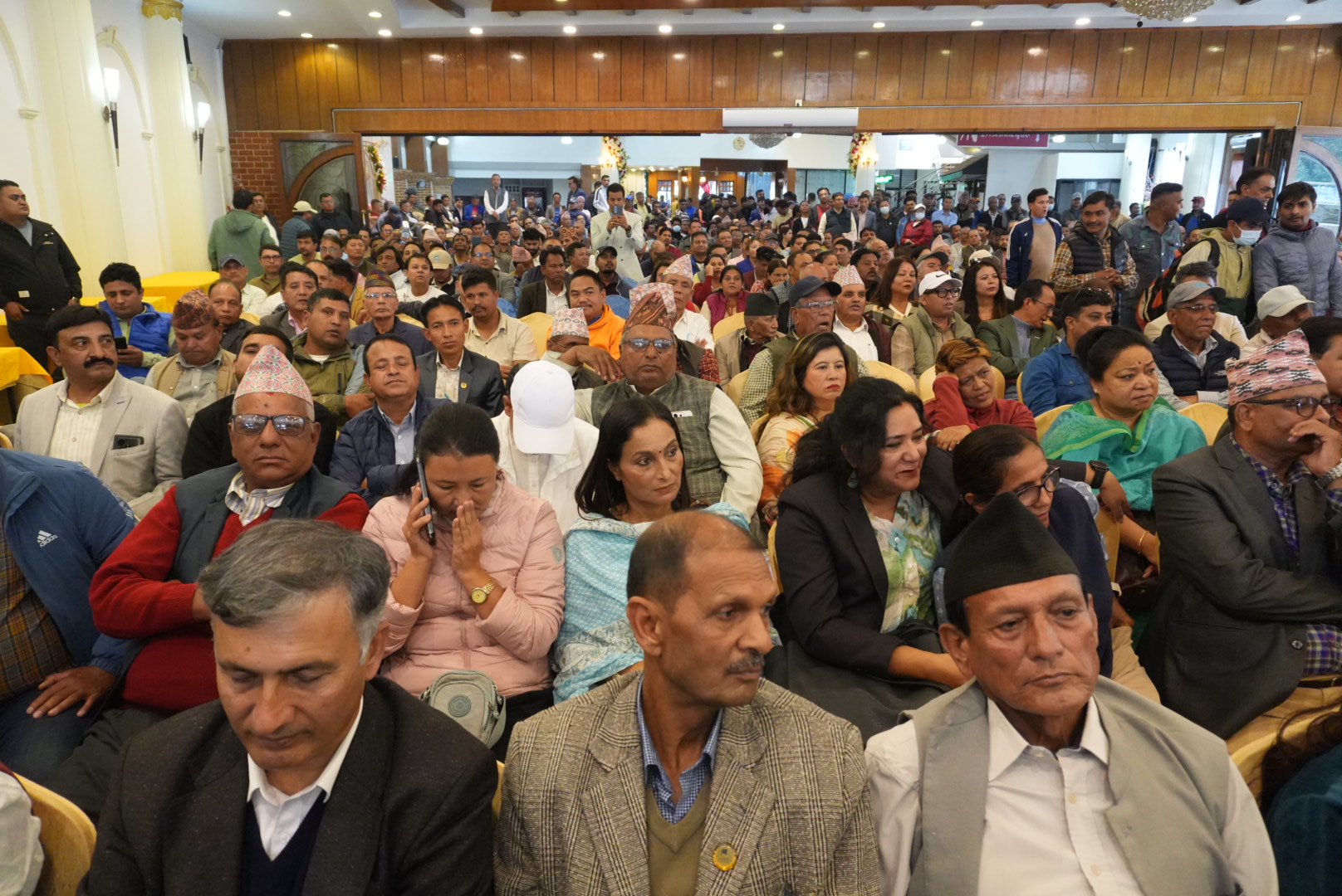 विशेष महाधिवेशन पक्षधरको चेतावनी : अविश्वसनीय कार्यतालिकाले रोकिन्न, चुनावमा जान सकिँदैन