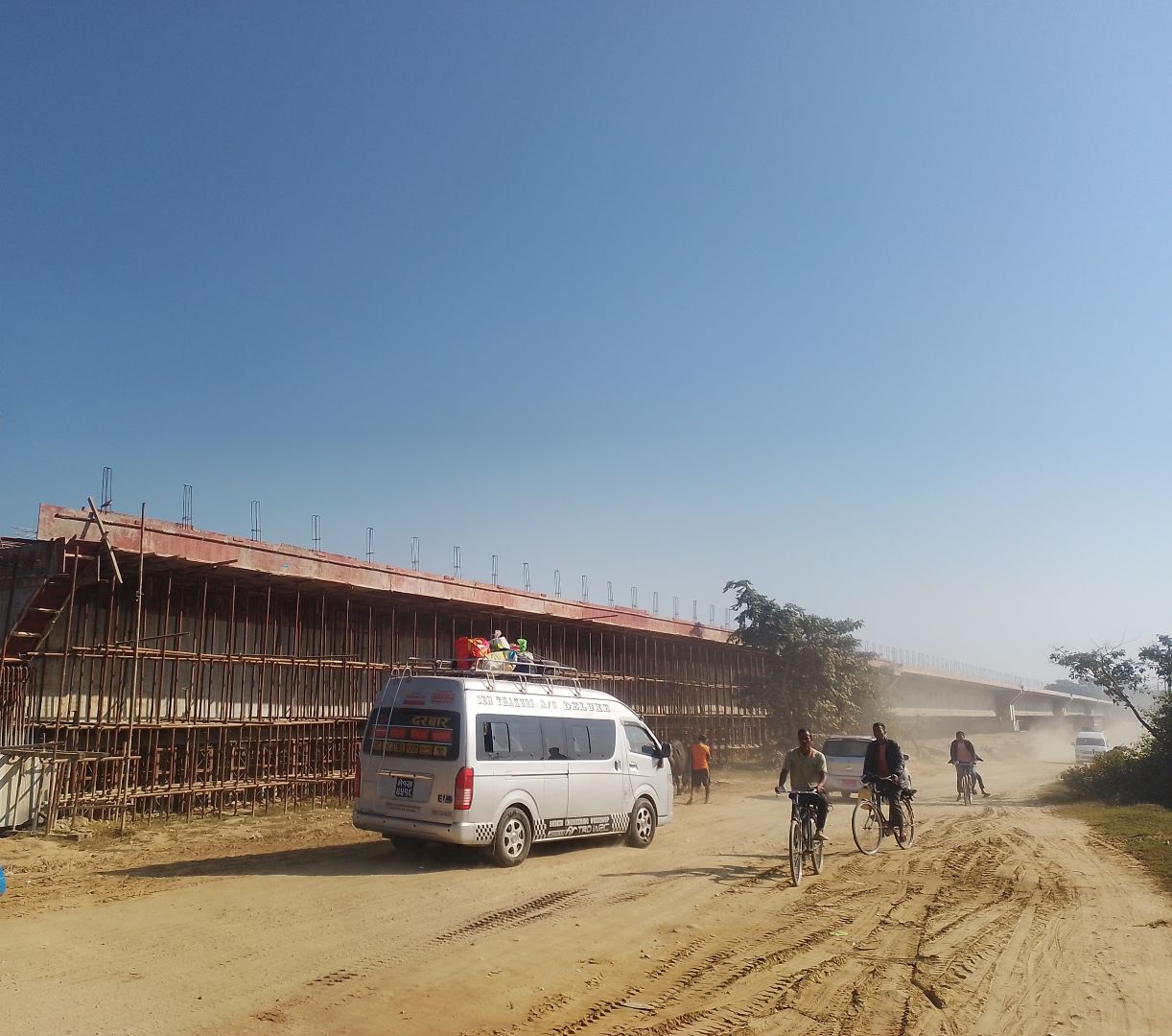 हुलाकी सडक पूर्वपश्चिम राजमार्गको विकल्प बन्दै