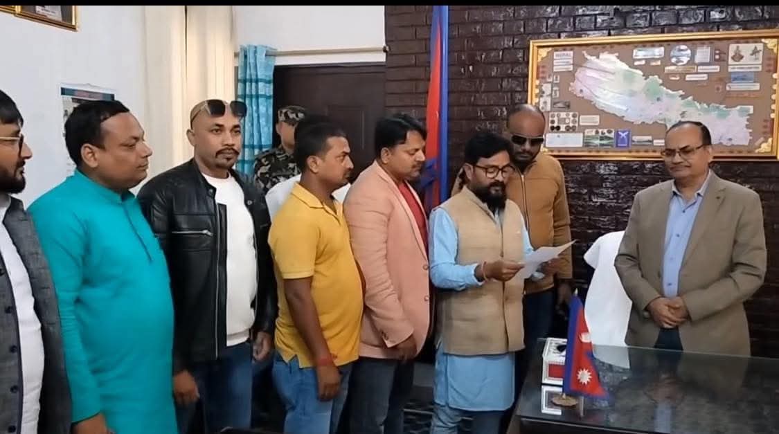 मधेश प्रदेश सभा  विघट्न गरी प्रदेश प्रमुख शासन लागू गर्न युवाहरुको माग