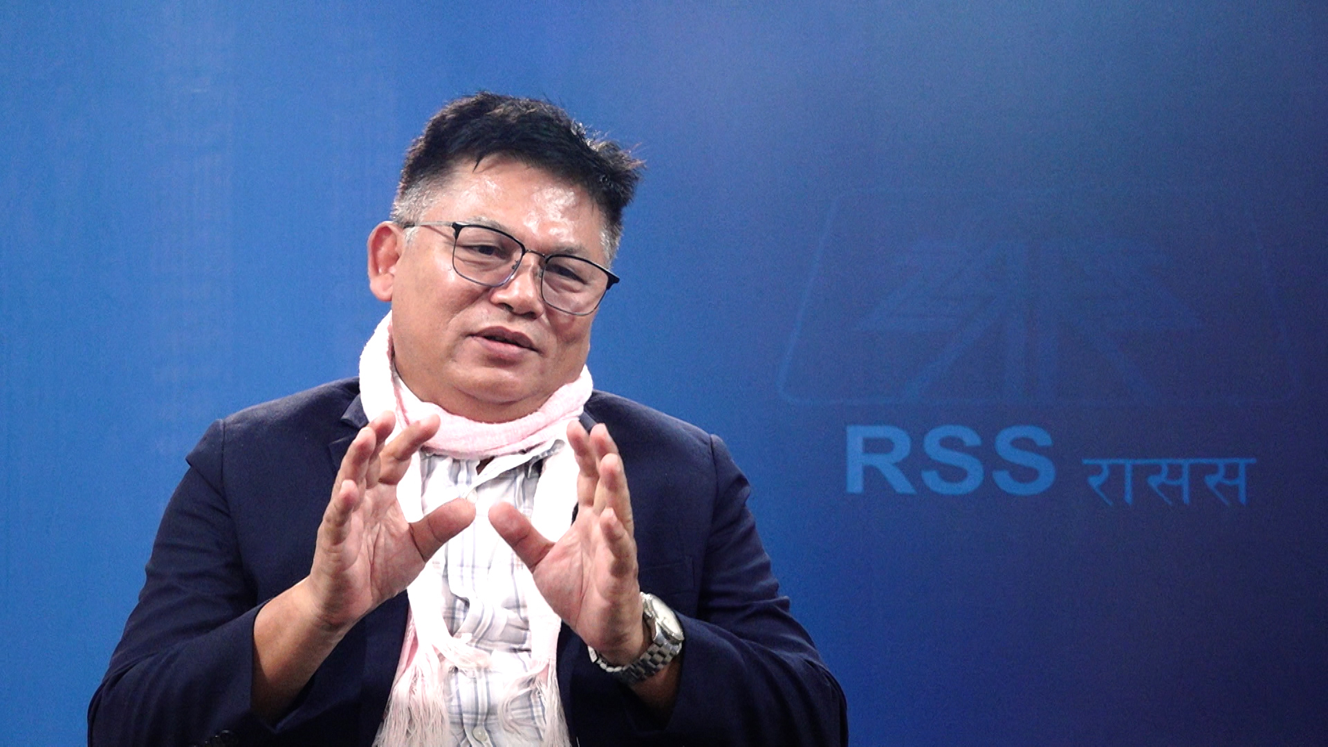 बाँझो जमिनमा माछा खेती गरौँ, युवा पलायन रोकौँ : प्रोफेसर भुजेल