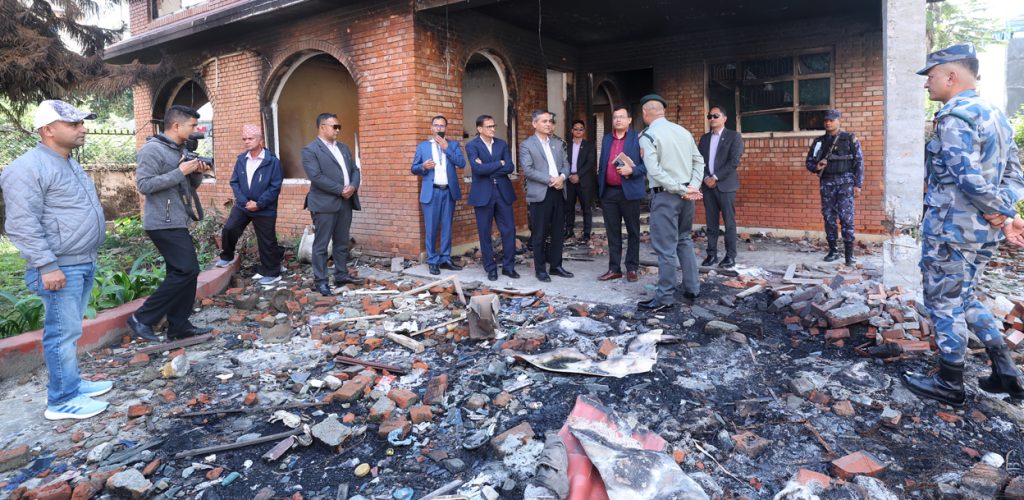 बोहोराटारस्थित राष्ट्रपति निवास निरीक्षणमा पुगे गृहमन्त्री