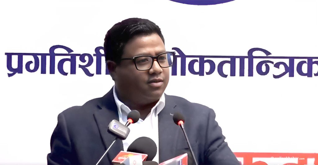 पार्टी घोषणा गर्दै सन्तोष परियारले भने, ‘सजिलो बाटो होइन, जिम्मेवारीको यात्रा’