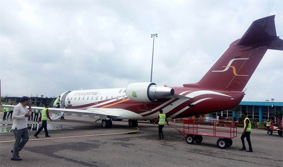 धनगढीबाट काठमाडौं उडेको श्री एयरलाइन्स भैरहवा विमानस्थलमा आकस्मिक अवतरण
