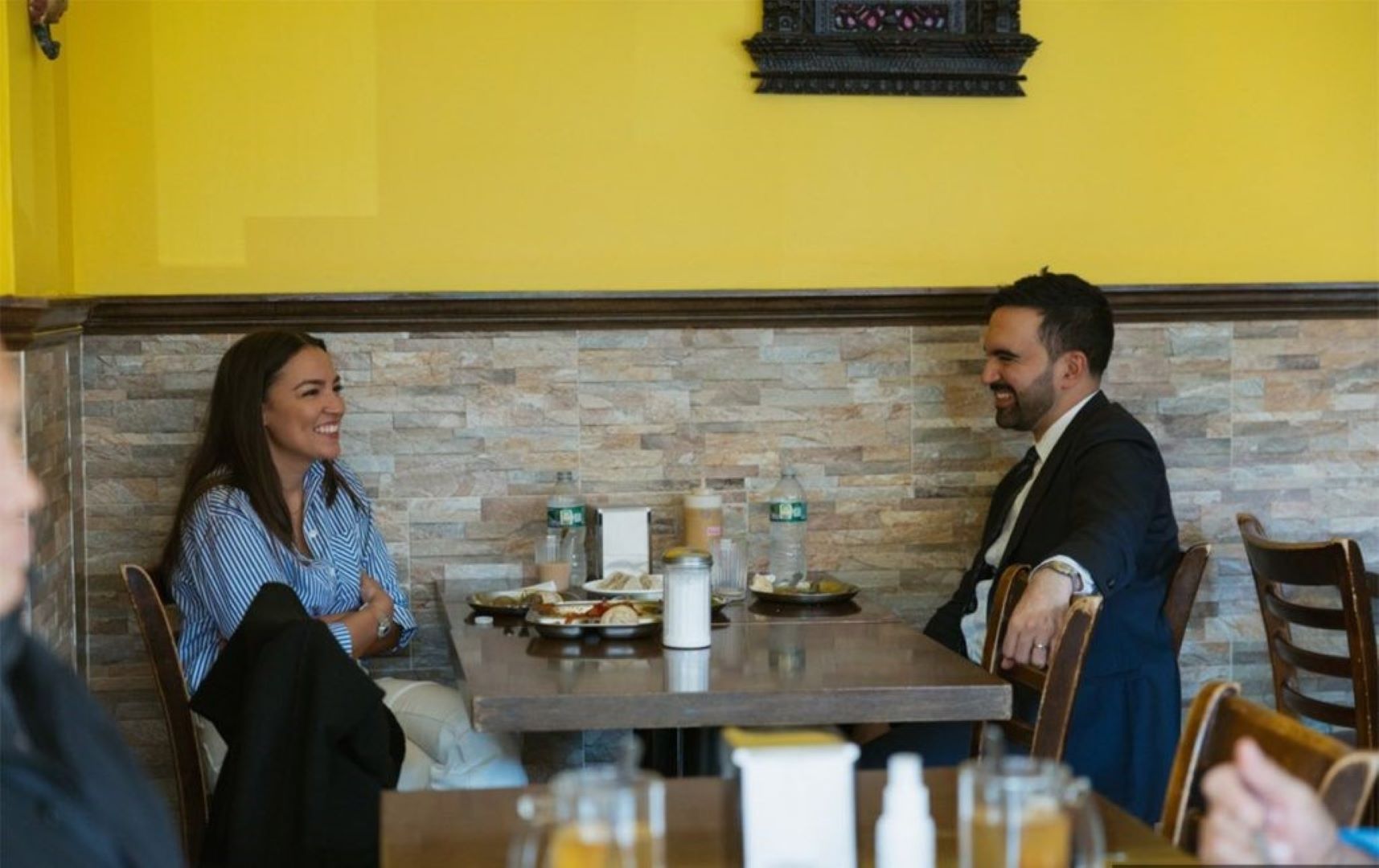 न्यूयोर्कको मेयर जितेपछि मम्दानीले खाए नेपाली रेस्टुरेन्टमा मःम