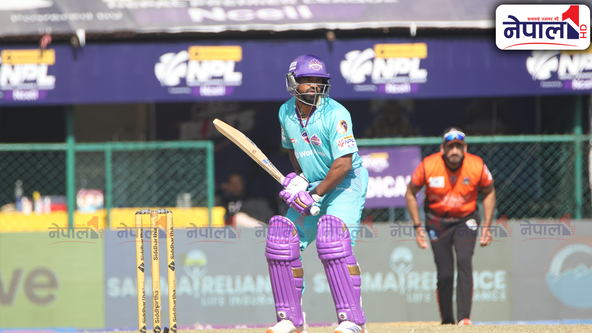 ब्याटिङमा चितवनको लय गुम्दा काठमाडौंको जित