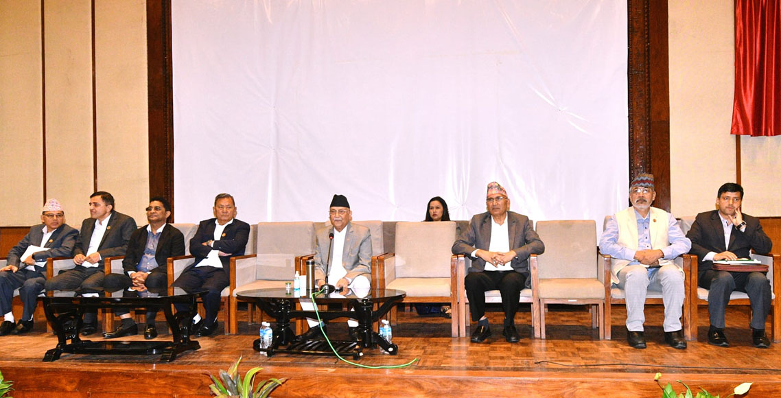 प्रतिनिधि सभा पुनर्स्थापनामा दबाब बढाउँदै एमाले, विघटित दलको आज च्यासलमा बैठक