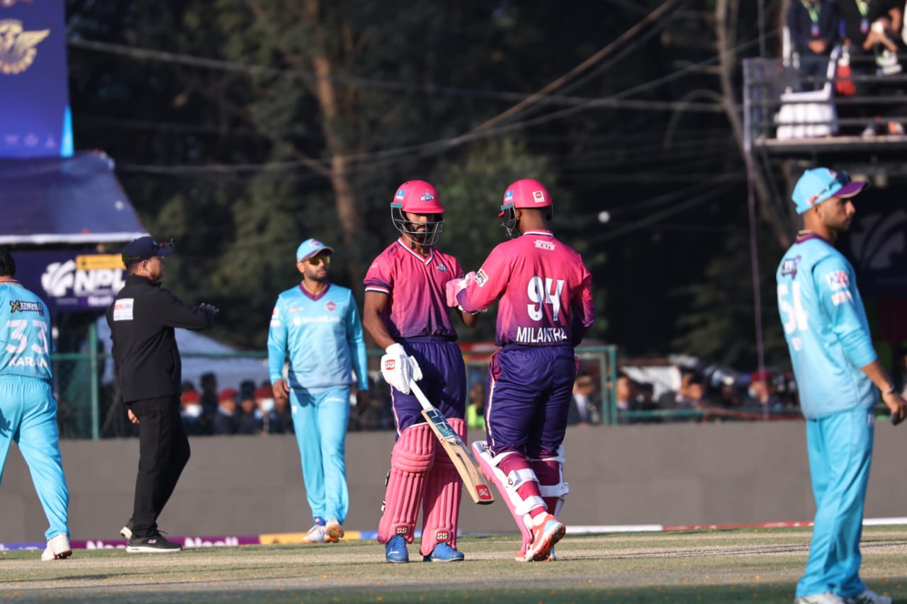 पहिलो खेलमै आसिफ शेखको अर्धशतक