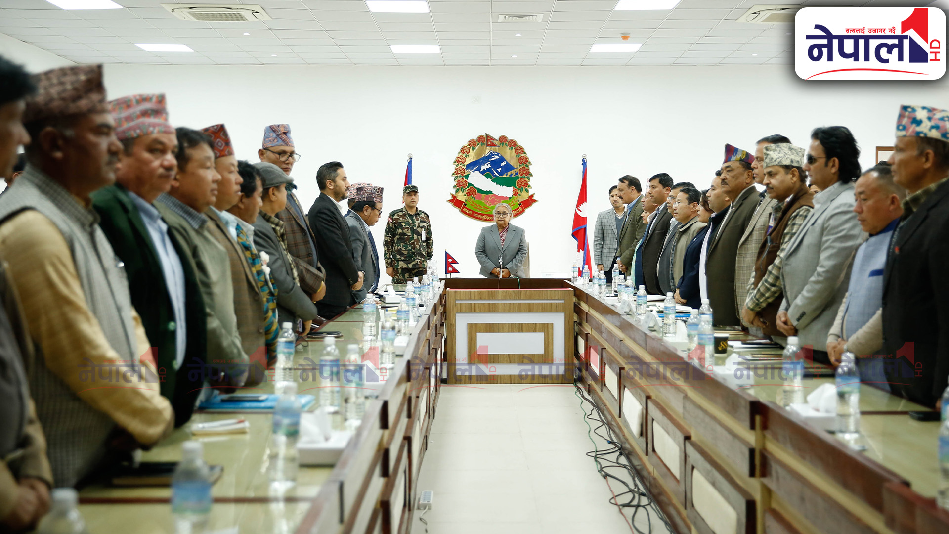 प्रधानमन्त्री कार्कीले डाकेको सर्वदलीय बैठक, तस्बिरमा हेर्नुहाेस्