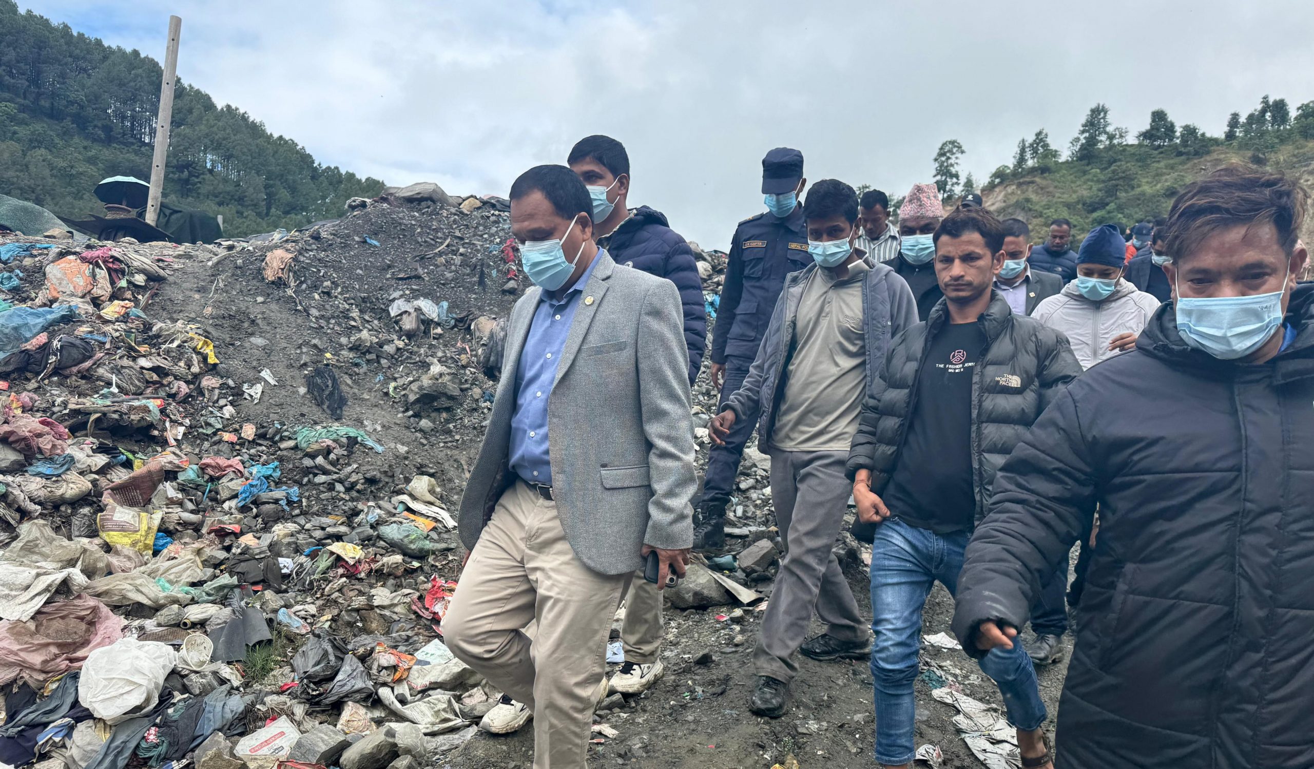 बञ्चरेडाँडा फोहोर फाल्न मन्त्री घिसिङले जुटाए सहमति