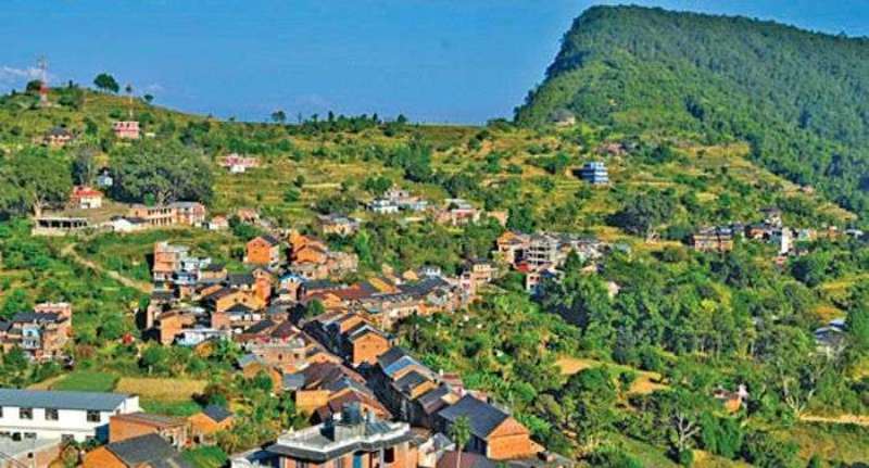 पर्यटक भन्छन् : बन्दीपुरका पुराना घरले लोभ्यायो