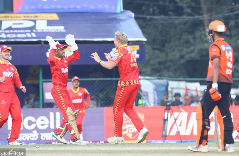 चितवनले १६ रनमै गुमायो दुई विकेट