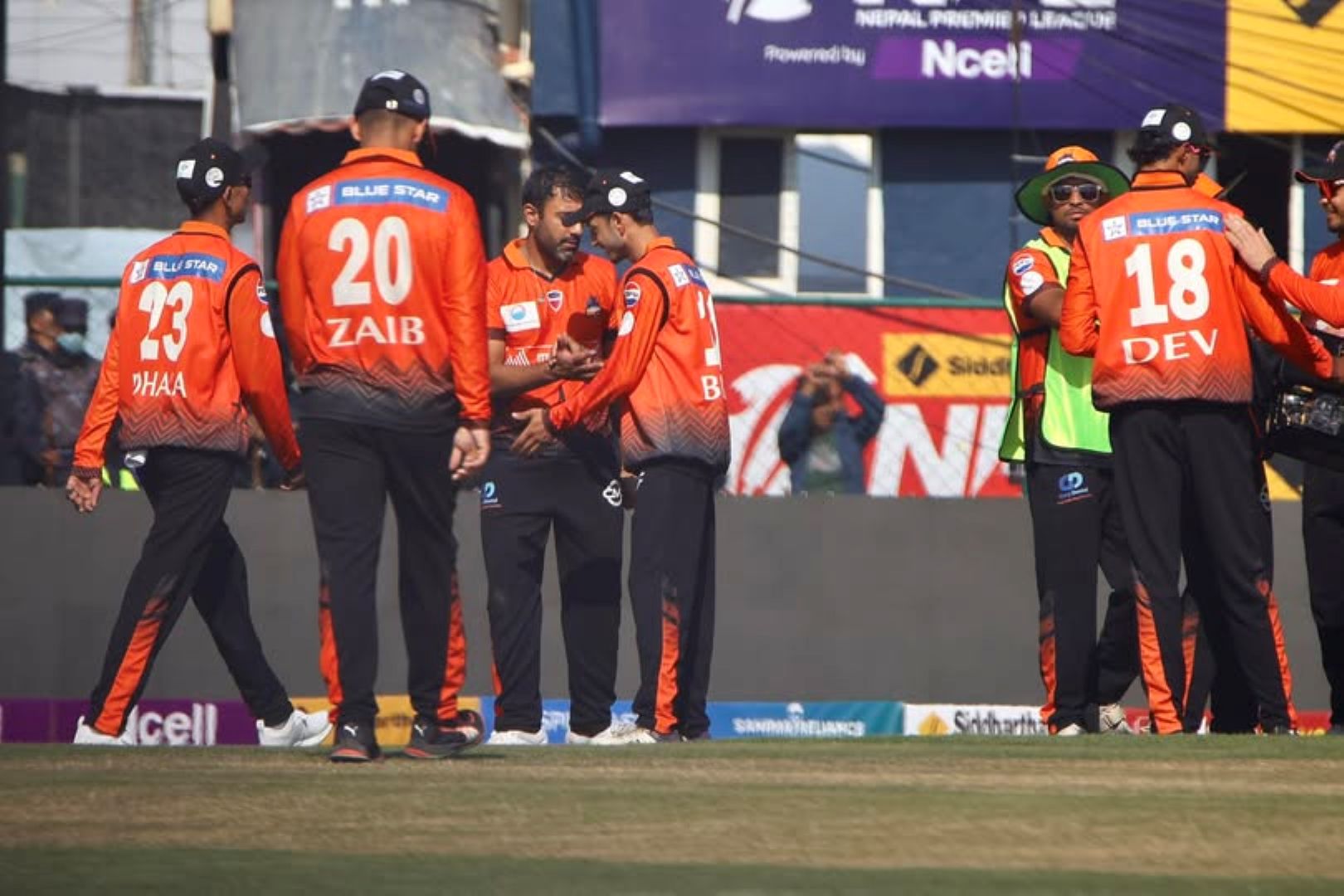 कर्णालीलाई चितवनले हरायो, रबि बोपाराको अर्धशतक