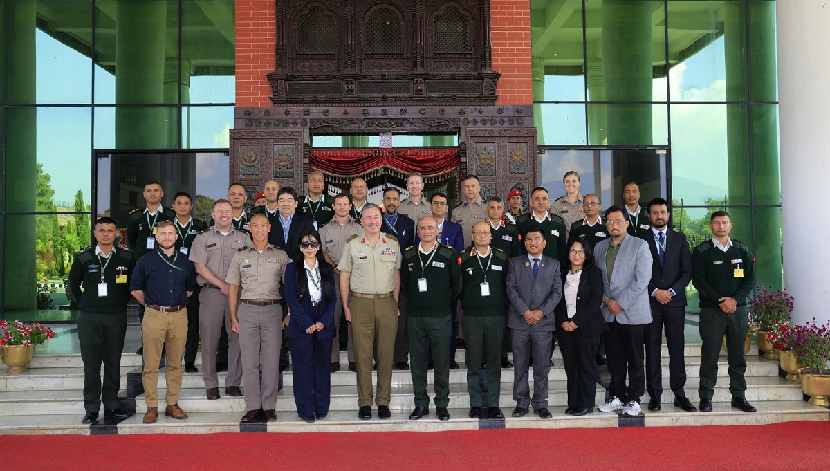 अमेरिकी सेनासँगको अनुभव साटासाट र सहयोगसम्बन्धी छलफल