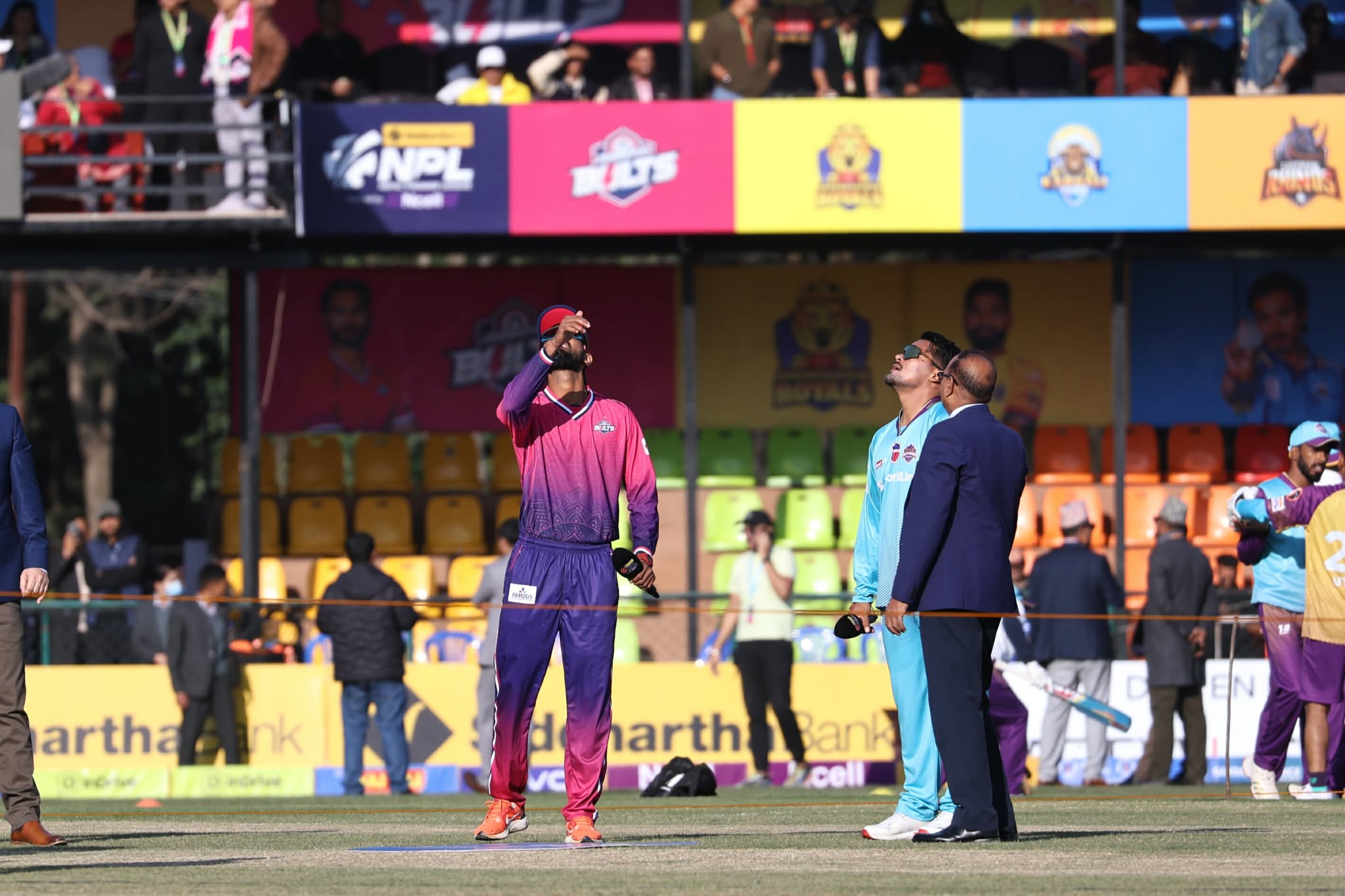 एनपिएल : उदघाटन खेलमा जनकपुरले पहिले ब्याटिङ गर्दै