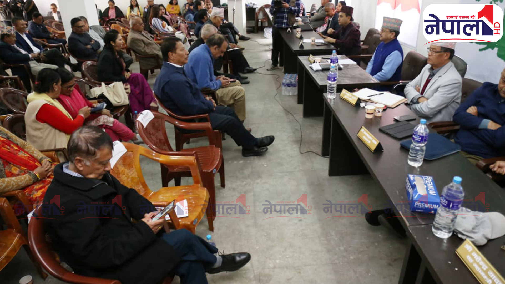 तीन दिन रोकिएको कांग्रेस केन्द्रीय समिति बैठक पुन: सुरु