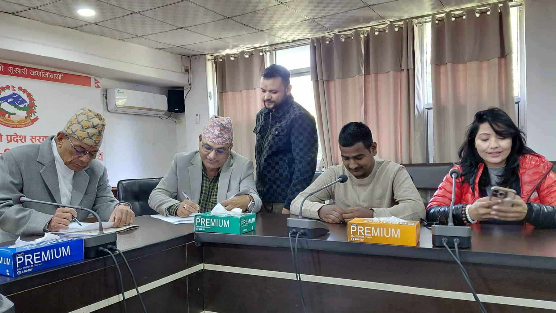 कर्णालीको कानुन मन्त्रालय खारेज, २५ कर्मचारीको दरबन्दी कटौती