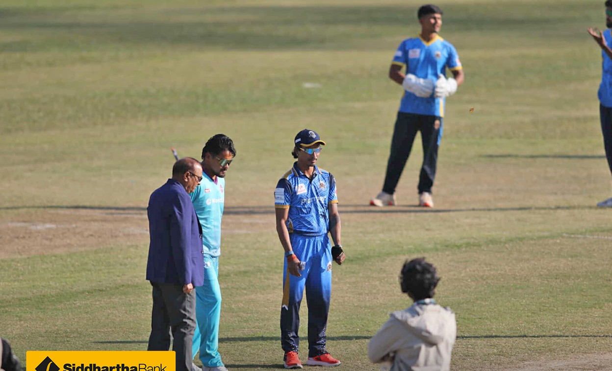 कर्णालीले टस जितेर पहिले ब्याटिङ गर्दै