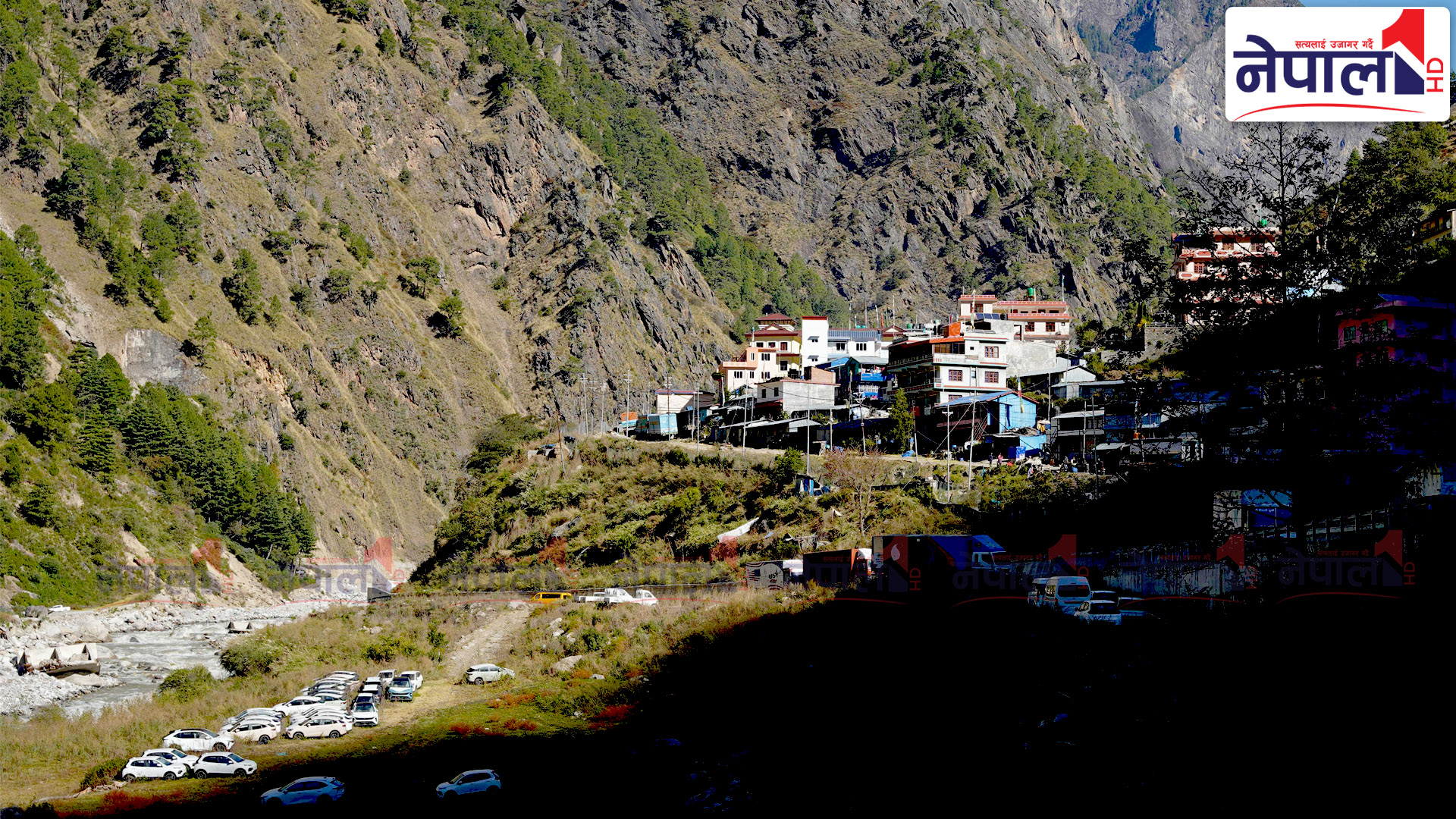 ठप्प छ नेपाल–चीन सीमाको केरुङ नाका (तस्वीरहरु)