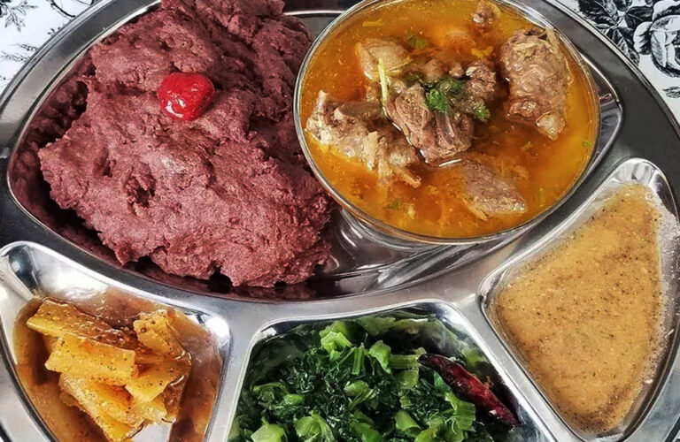 सकेसम्म घरमा नै   बनाएको खाना खान चिकित्सकको सुझाव