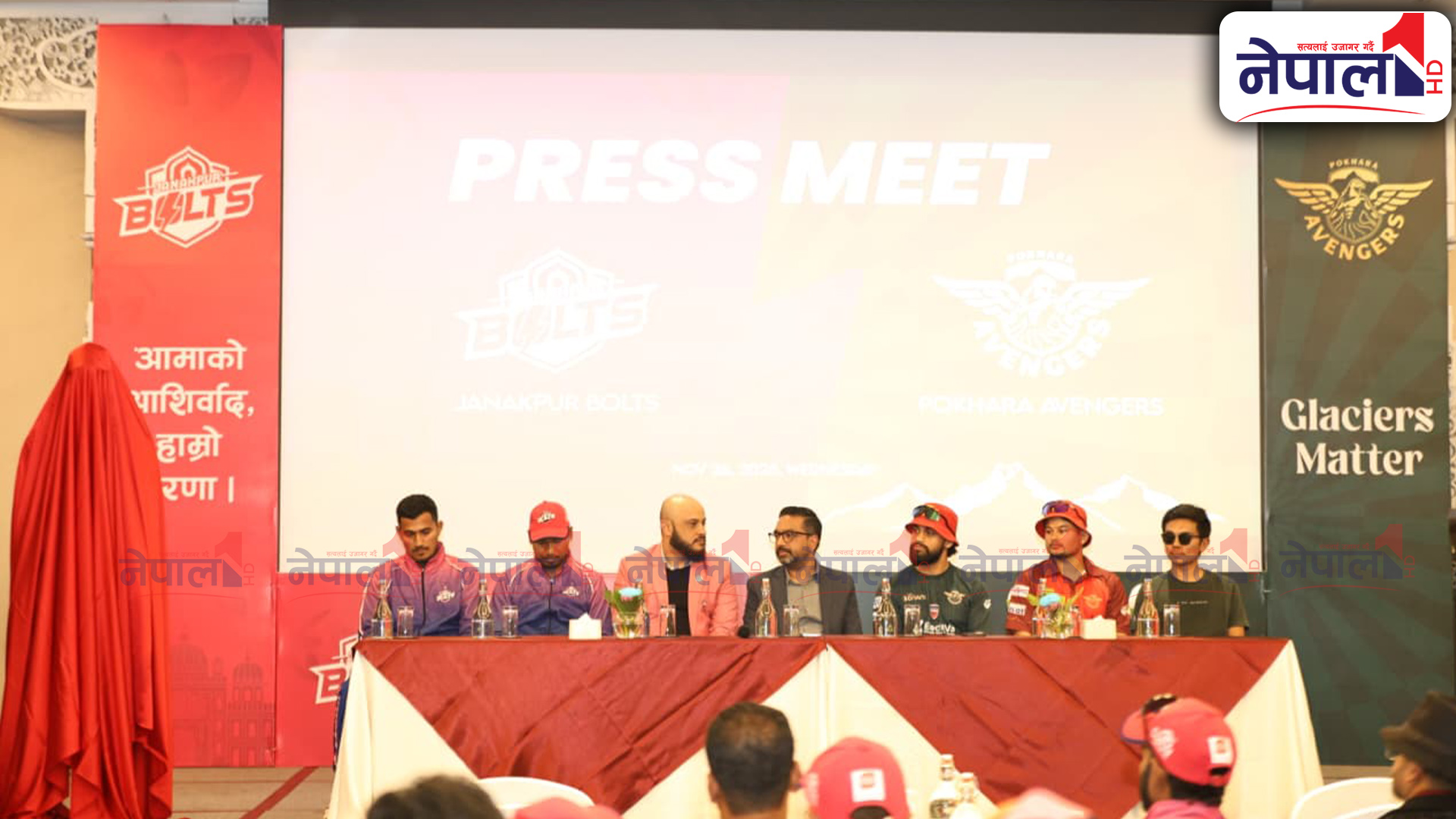 जनकपुरका खेलाडीले पोखराविरुद्ध आमाको नाम लेखेको जर्सी लगाएर खेल्ने