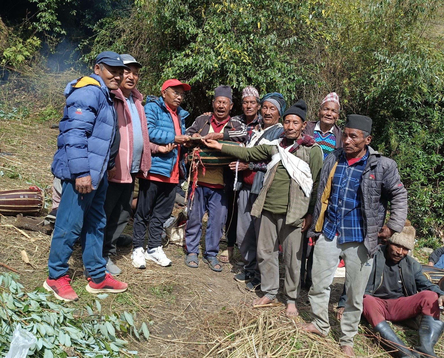 नाचगानबाट सङ्कलित रकम सडक निर्माणमा सहयोग