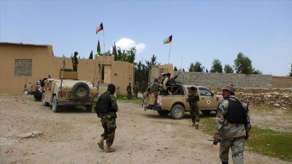 उत्तरपश्चिमी पाकिस्तानमा सुरक्षा मुख्यालयमा आत्मघाती आक्रमण, तीन अधिकारीको मृत्यु