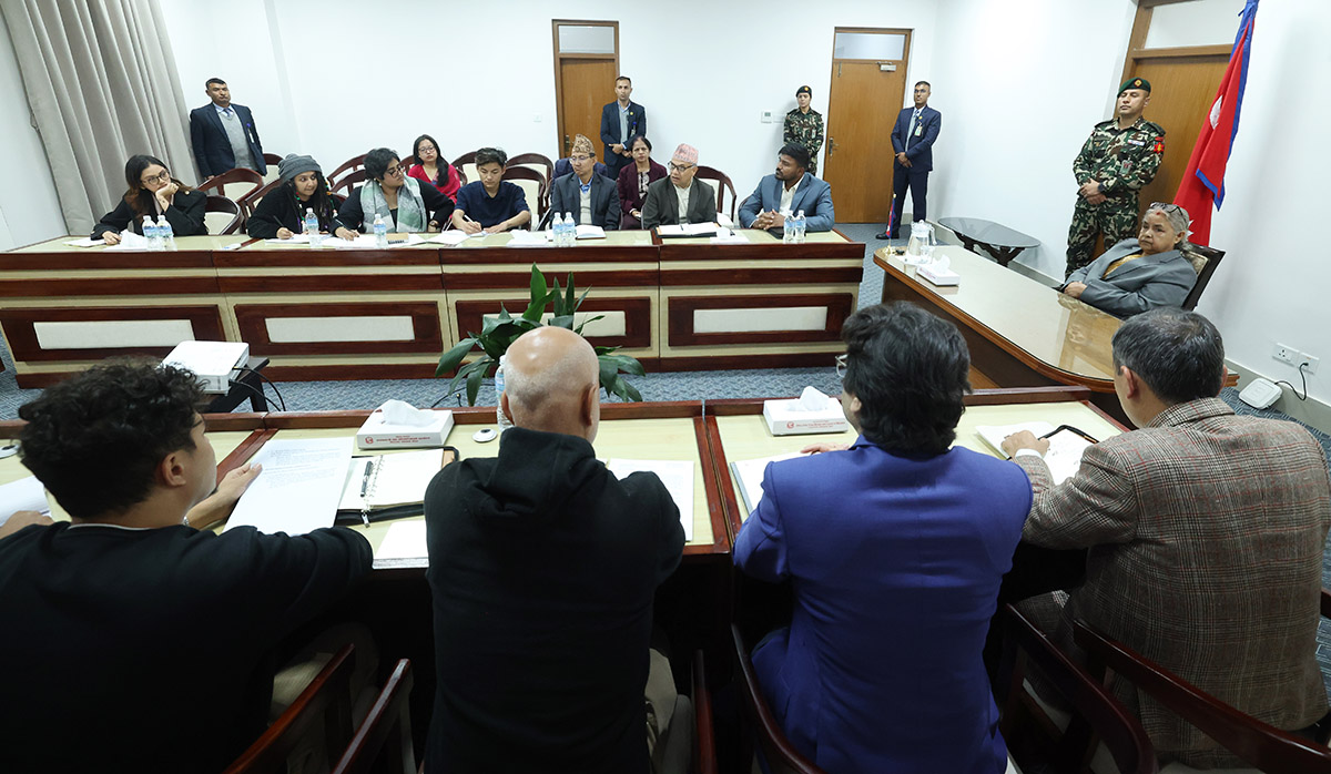 प्रधानमन्त्री कार्कीले गरिन् जेनजी अगुवासँग छलफल