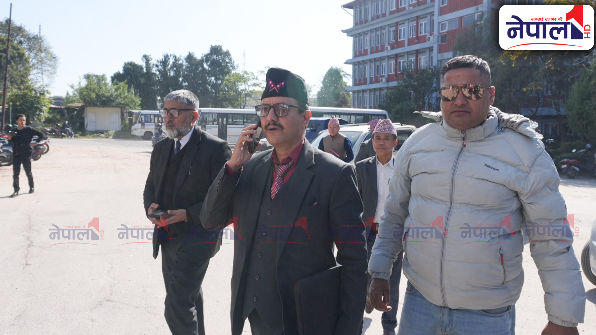 गृहमन्त्रीसँगको वार्तामा दुर्गा प्रसाईं समूहले राख्यो यस्ता २७ बुँदे माग