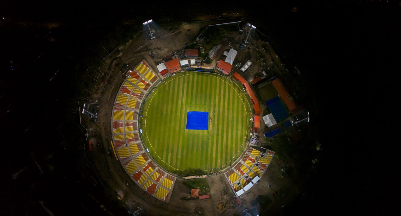 त्रिवि क्रिकेट मैदानको प्यारापिट र फ्लड लाइट क्यानलाई हस्तान्तरण