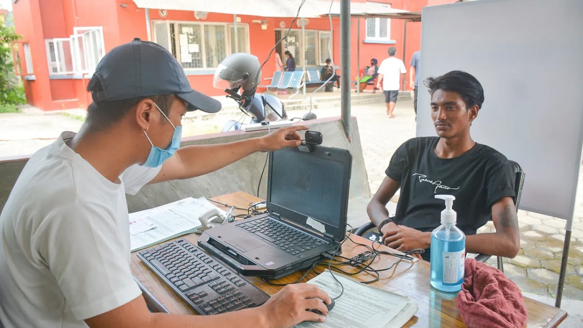 बसाइँसराइले म्याग्दीमा घटे मतदाता