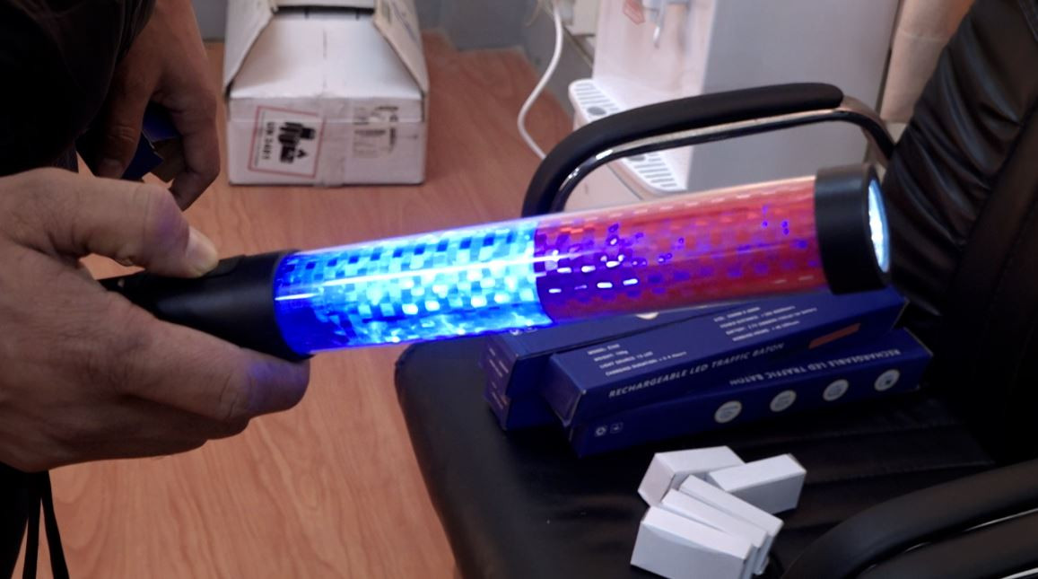 उपत्यका ट्राफिक प्रहरीलाई ‘म्याजिक लाइट’ हस्तान्तरण