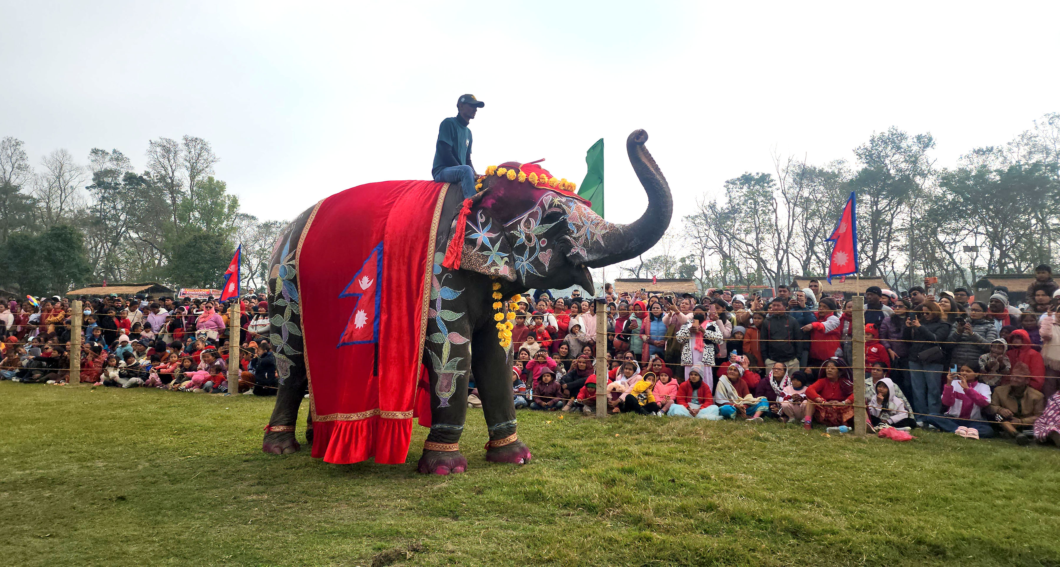 पुनम कली बनिन् मिस हात्ती सुन्दरी  ‘सुन्दरी २०८२ ’ (फोटोफिचर)
