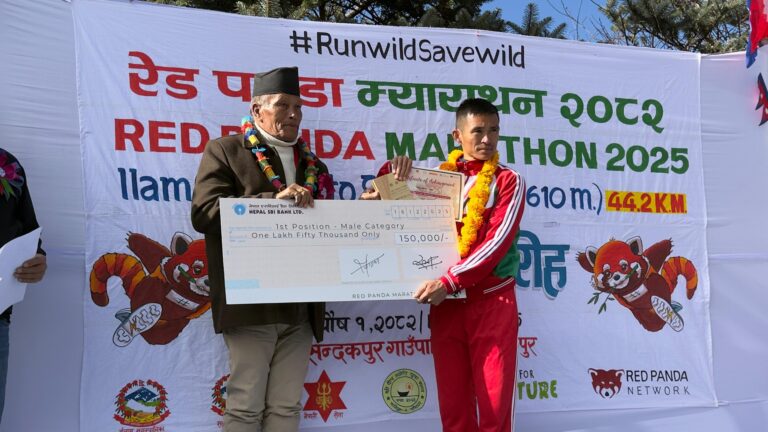 रेडपाण्डा म्याराथनः पुरुषतर्फ गजेन्द्र र महिलातर्फ निर्मलाले उपाधि जिते