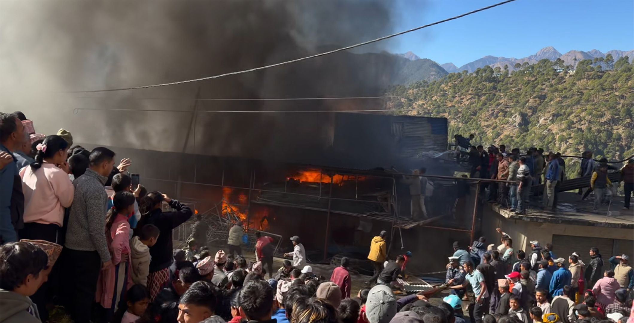 मार्तडी बजारमा भीषण आगलागी