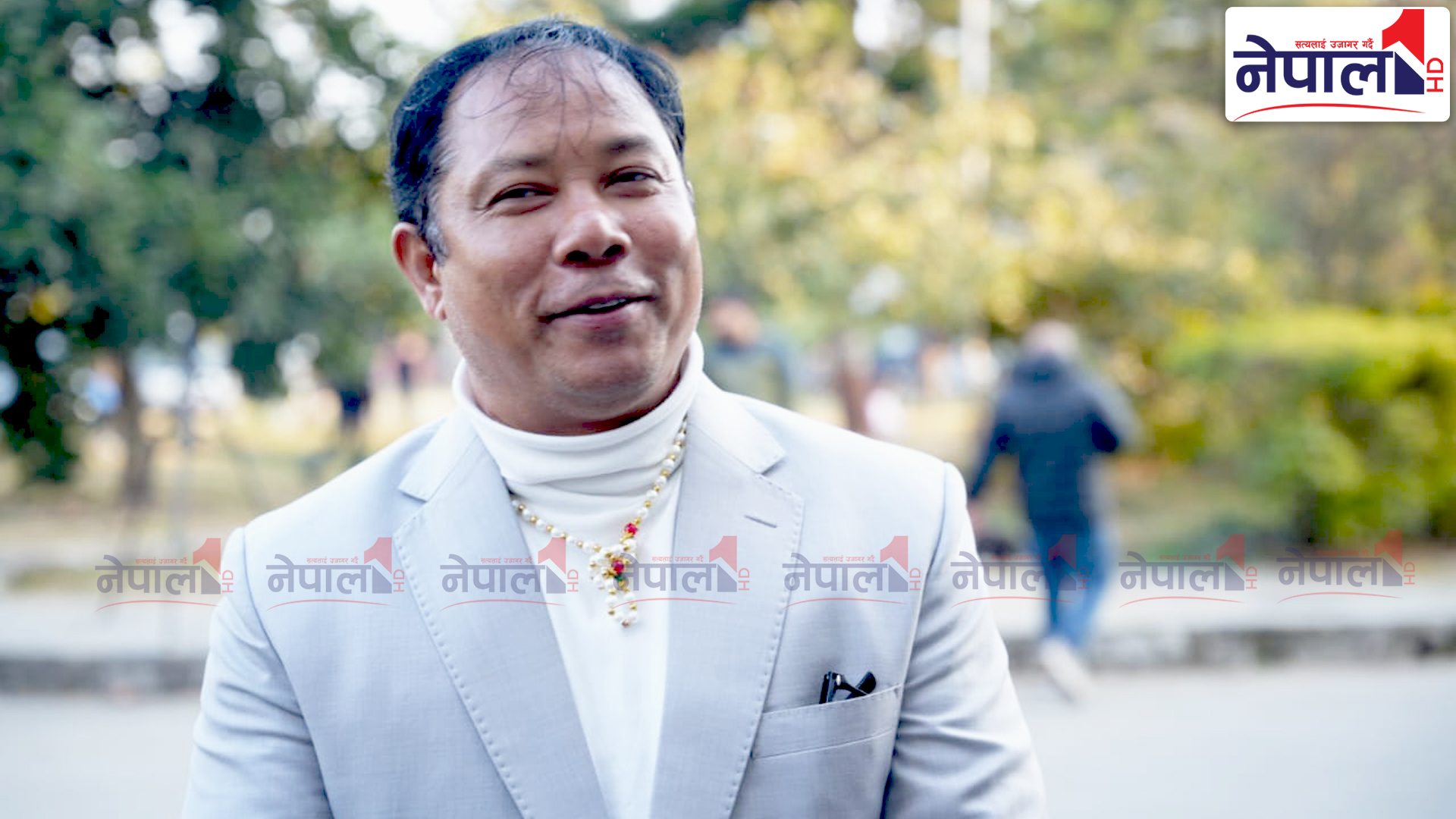 रेशम चौधरीको प्रश्न : ओली, बालेन र रविले चुनाव लड्न पाउने, मैले नपाउने भन्ने हुन्छ ?