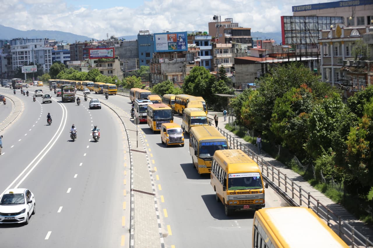 उपत्यकाव्यापी शैक्षिक हड्ताल घोषणा, अन्योलमा विद्यालय–अभिभावक