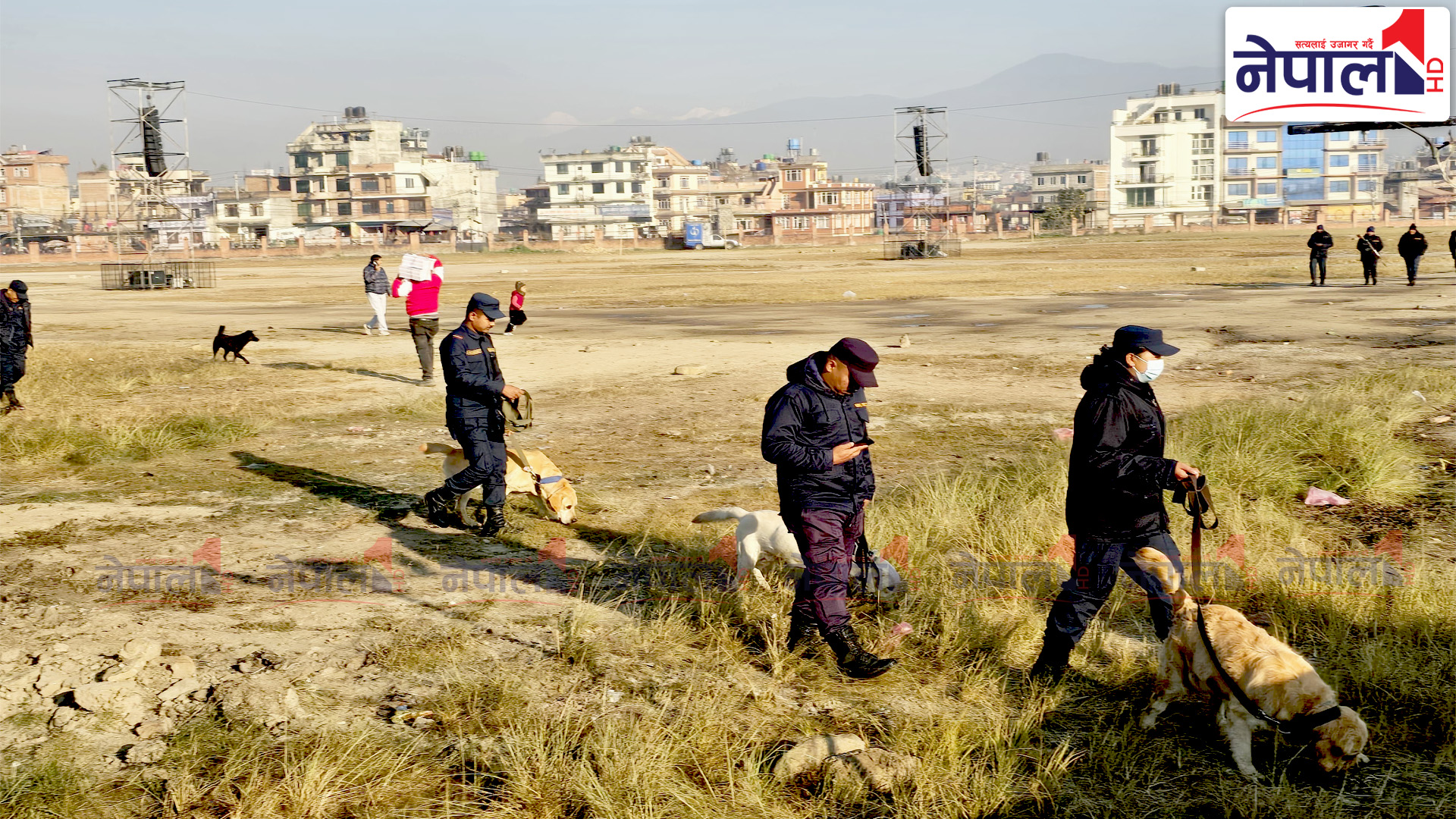 एमाले महाधिवेशनस्थलमा बम डिटेक्टर र कुकुरसहित प्रहरी परिचालन {तस्वीरहरु}