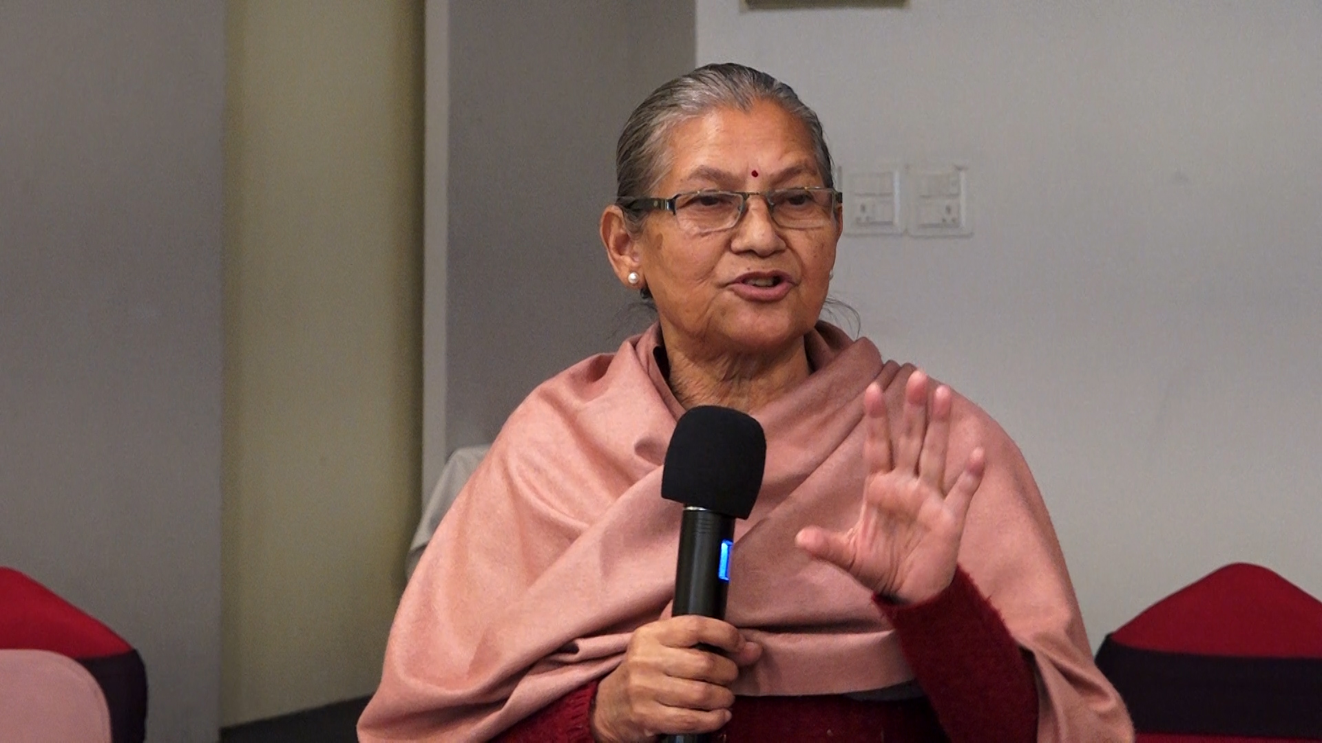 चुनाव नलड्ने अष्टलक्ष्मीको घोषणा : आफू विना पार्टी चल्दैन भन्ने भ्रम त्यागौं