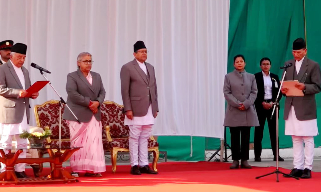 नव नियुक्त परराष्ट्रमन्त्री शर्माले लिए शपथ
