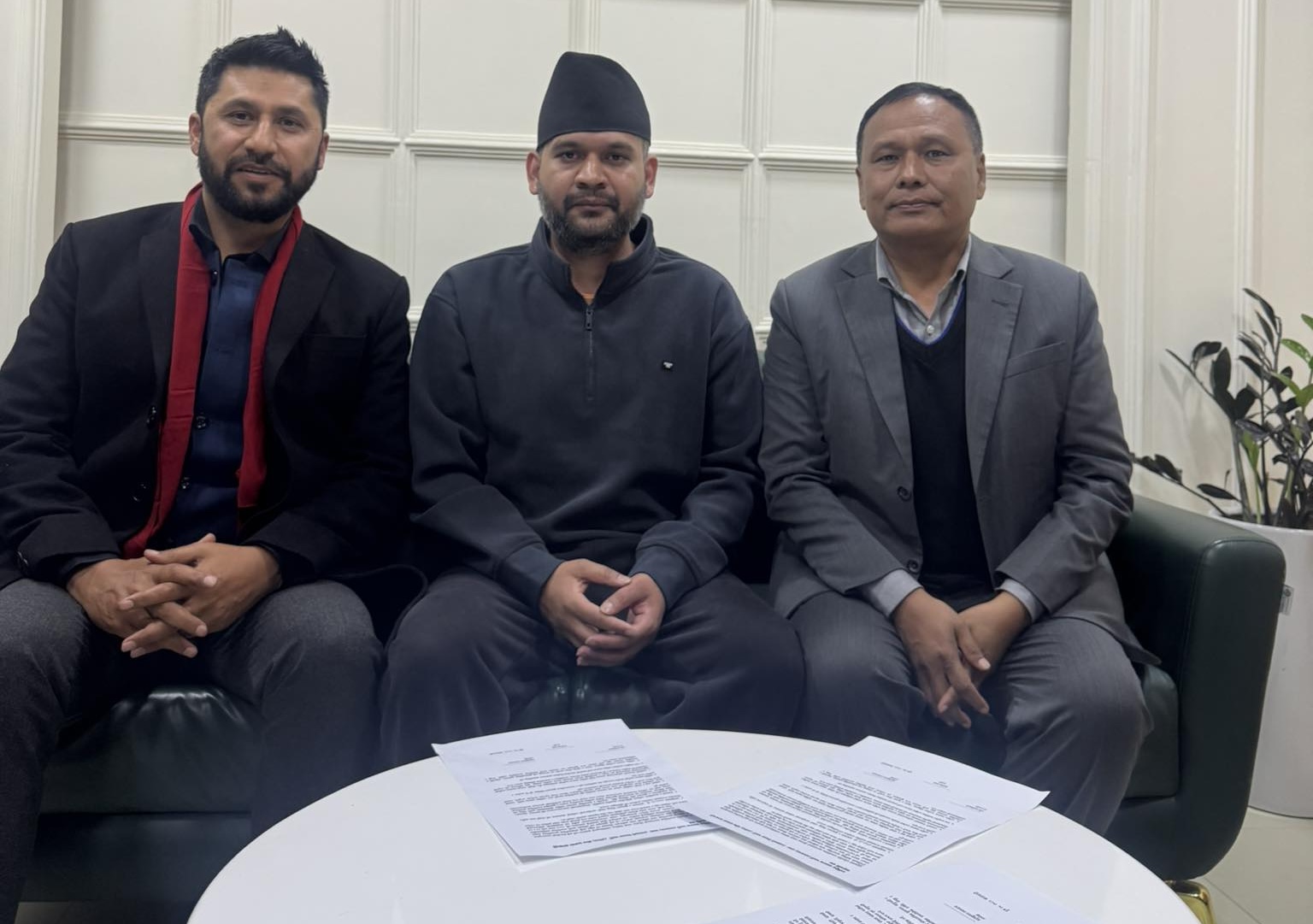 रबी र कुलमानसँगको तस्बिर शेयर गर्दै बालेन भन्छन् –  “म नेपाल हासेको हेर्न चहान्छु”