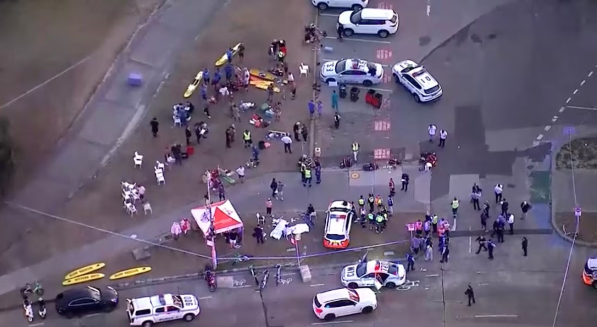 अष्ट्रेलियाको बोन्डी बिचमा गोली चल्दा १० जनाको मृत्यु, दर्जन बढी घाइते