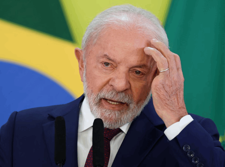 ब्राजिलः बोल्सोनारोको सजाय घटाउने विधेयकमाथि ‘भिटो’ लगाउने राष्ट्रपति लुलाको भनाइ